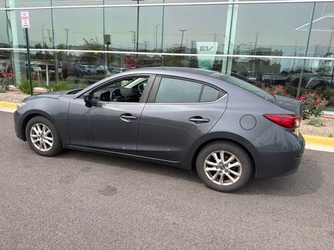 Used 2016 MAZDA MAZDA3 i Sport w/ Preferred Equipment Package FWD image 18