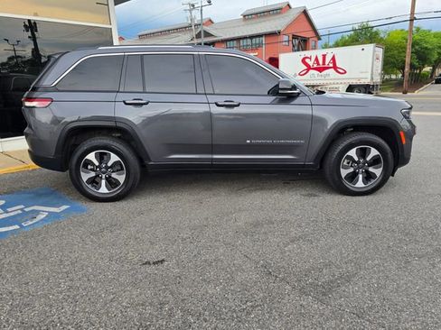 Used 2023 Jeep Grand Cherokee 4WD 4xe image 42