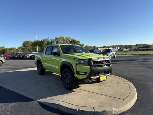 New 2026 Nissan Frontier PRO-4X w/ Pro-4x Convenience Package image 11