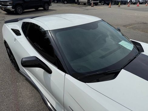 Used 2018 Chevrolet Corvette Stingray Coupe RWD image 24