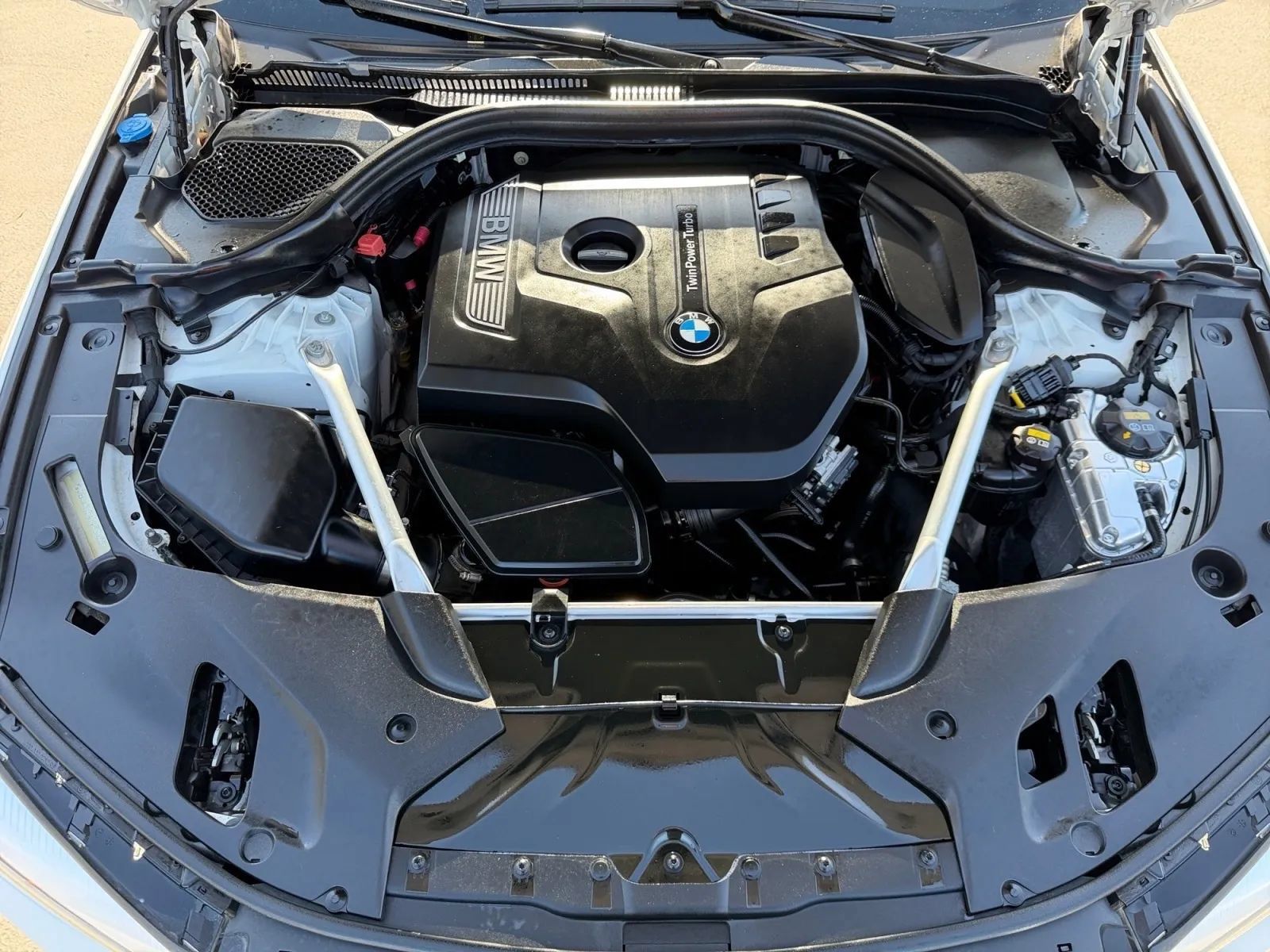 Used 2018 BMW 530i RWD image 22