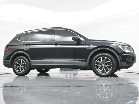 Used 2020 Volkswagen Tiguan SE w/ Panoramic Sunroof Package FWD image 44