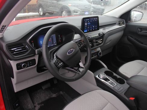 Used 2024 Ford Escape Active image 28