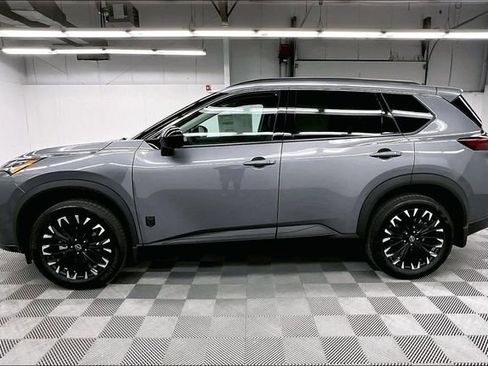 New 2026 Nissan Rogue SV FWD image 18