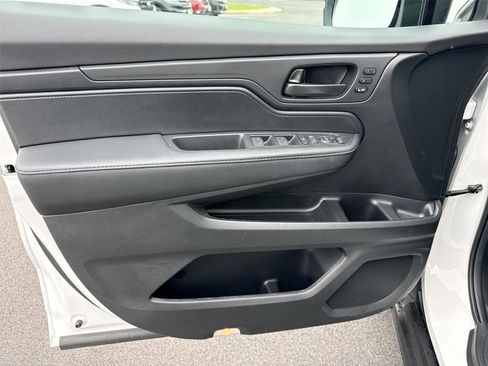Certified 2026 Honda Odyssey EX-L image 11