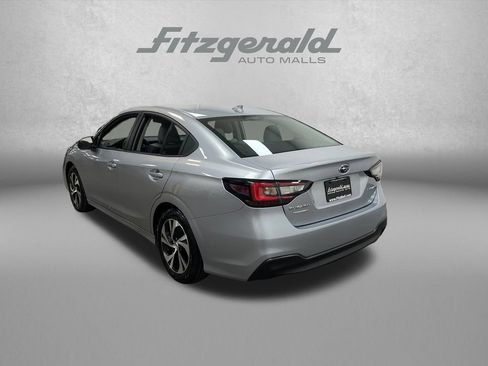Used 2025 Subaru Legacy Premium AWD/4WD image 3