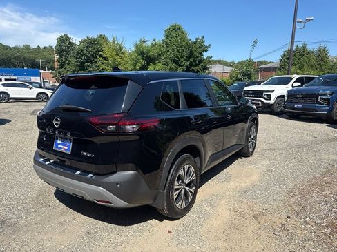 Used 2023 Nissan Rogue SV AWD/4WD image 7