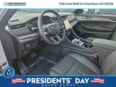 New 2025 Jeep Grand Cherokee Overland w/ Adv Protech Group III image 17