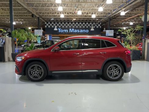 Used 2021 Mercedes-Benz GLA 250 4MATIC image 10