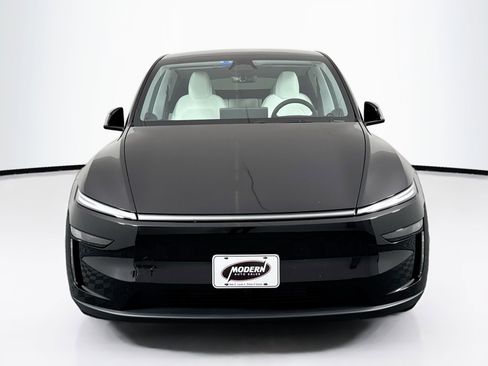 Used 2026 Tesla Model Y Long Range AWD/4WD image 4