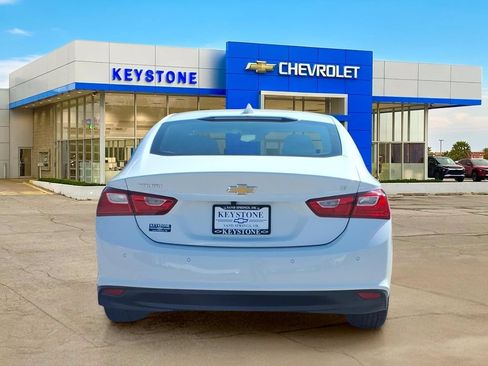 Used 2024 Chevrolet Malibu LT FWD image 6