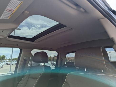 Used 2016 Chevrolet Silverado 2500 High Country w/ High Country Premium Package AWD/4WD image 28