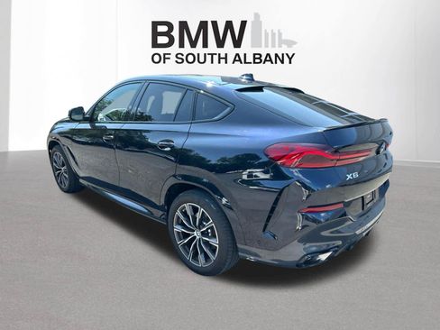 Used 2023 BMW X6 xDrive40i w/ M Sport Package AWD/4WD image 3