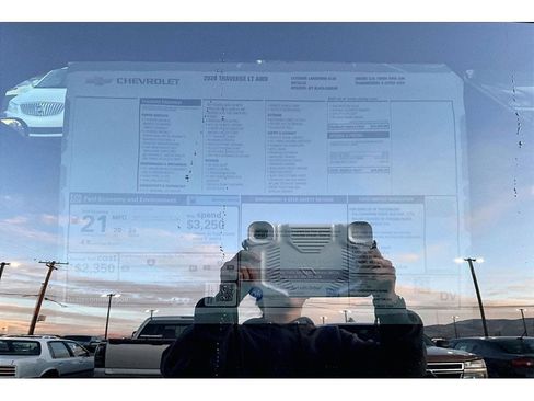 New 2026 Chevrolet Traverse LT image 14