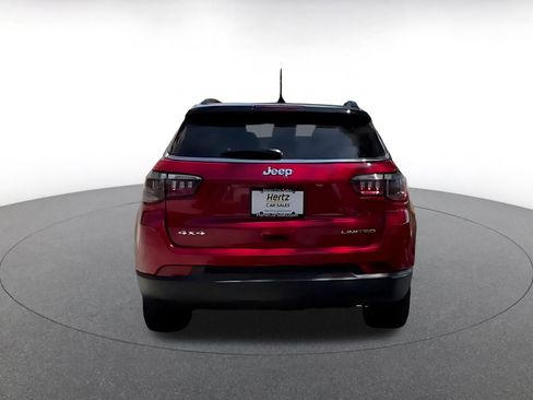 Used 2025 Jeep Compass Limited image 11