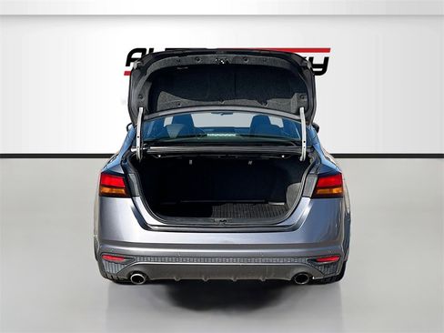Used 2022 Nissan Altima 2.5 SR w/ Midnight Edition Package image 26