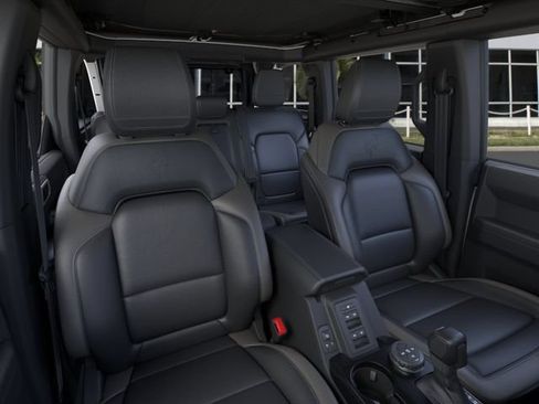 New 2026 Ford Bronco Outer Banks AWD/4WD image 10