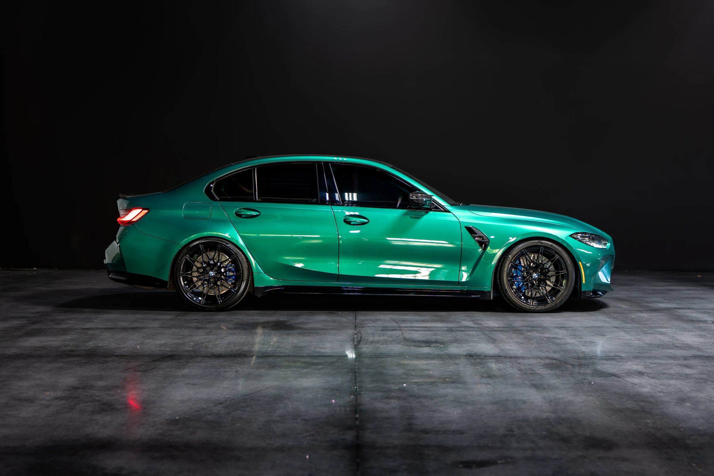 Used 2024 BMW M3 Competition w/ M Carbon Exterior Package RWD image 4