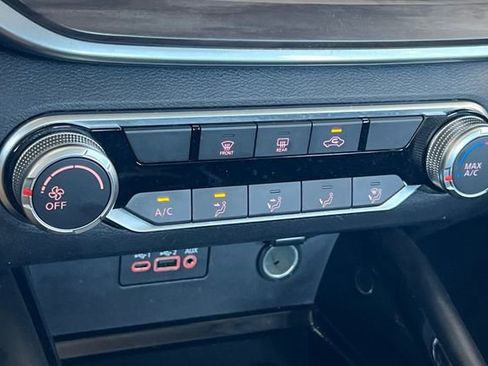 Used 2023 Nissan Altima 2.5 SV image 19