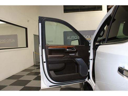 Used 2023 GMC Sierra 1500 Denali w/ Denali Reserve Package image 13