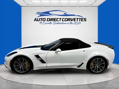 Used 2019 Chevrolet Corvette Grand Sport w/ Z07 Performance Package RWD image 5