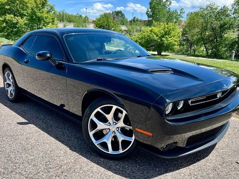 Used 2016 Dodge Challenger SXT Plus RWD image 1