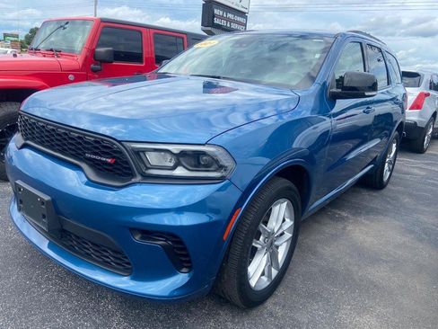 Used 2024 Dodge Durango GT AWD/4WD image 3
