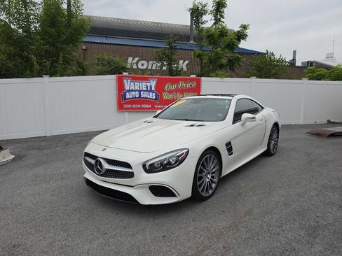 Used 2019 Mercedes-Benz SL 550 w/ Driver Assistance Package image 11