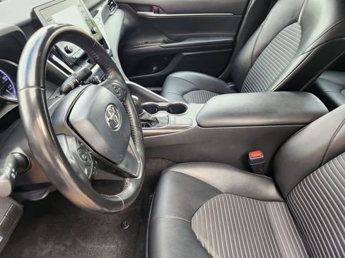 Used 2023 Toyota Camry SE image 12