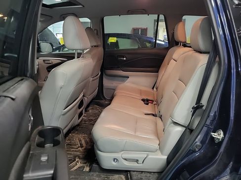 Used 2019 Honda Pilot EX-L image 11