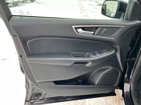 Used 2022 Ford Edge SEL w/ Convenience Package image 19