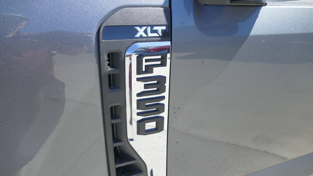 New 2026 Ford F350 XLT w/ FX4 Off-Road Package AWD/4WD image 10