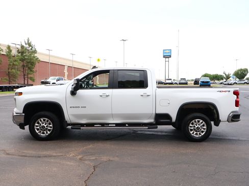 Used 2025 Chevrolet Silverado 2500 LT w/ Convenience Package AWD/4WD image 30