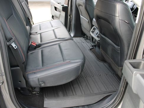 Used 2021 Ford F150 Lariat w/ Tow Technology Package image 14