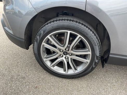Used 2024 Ford Edge Titanium AWD/4WD image 44