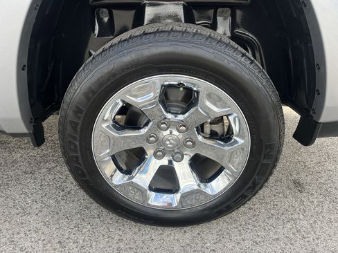 Used 2025 RAM 1500 Lone Star image 9