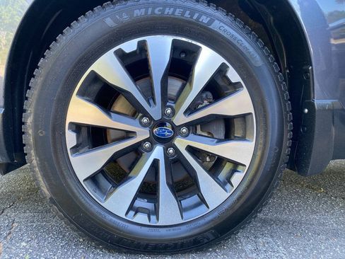 Used 2017 Subaru Outback 2.5i Limited AWD/4WD image 19