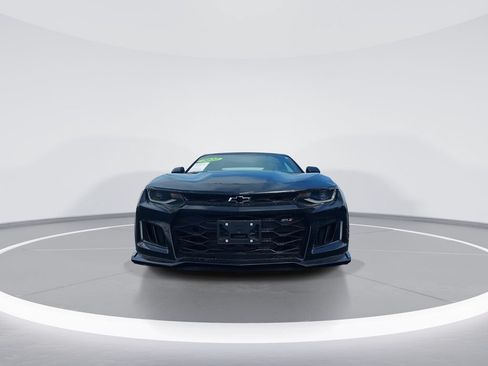 Used 2022 Chevrolet Camaro ZL1 RWD image 3