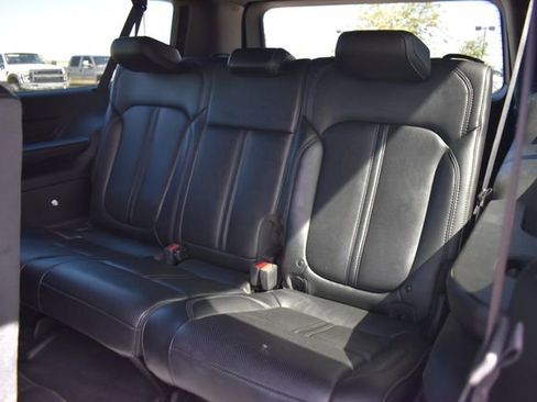 Used 2023 Jeep Wagoneer L Series II AWD/4WD image 22