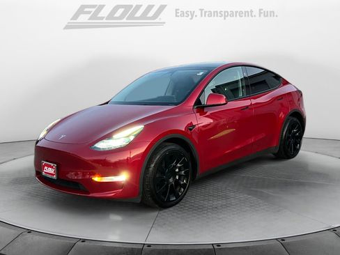 Used 2023 Tesla Model Y Long Range image 4