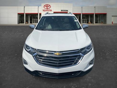 Used 2020 Chevrolet Equinox Premier image 2