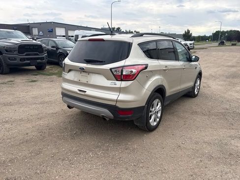 Used 2018 Ford Escape SEL w/ Ford Safe & Smart Package AWD/4WD image 9