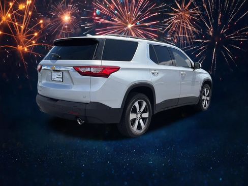 Used 2020 Chevrolet Traverse LT w/ LT Premium Package FWD image 28
