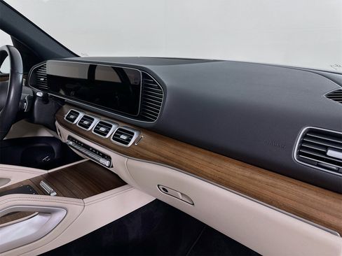 Certified 2025 Mercedes-Benz GLE 350 4MATIC image 33