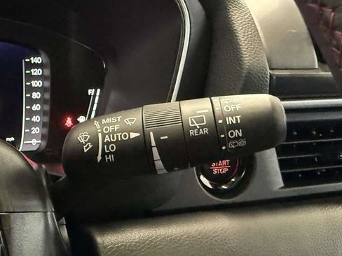 Used 2025 Honda Pilot Black Edition image 34
