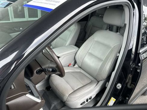 Used 2019 GMC Acadia SLT FWD image 12