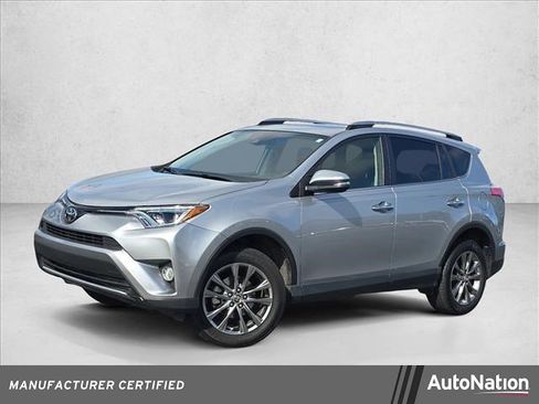 Used 2018 Toyota RAV4 Limited image 1