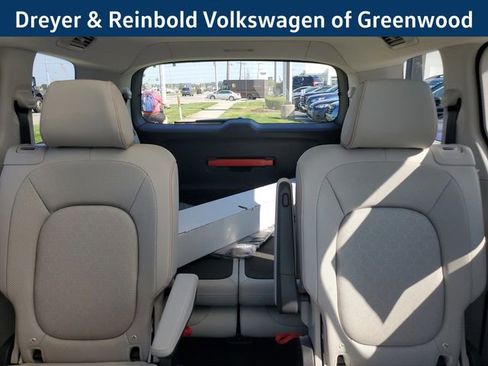 New 2025 Volkswagen ID. Buzz 1st Edition image 40