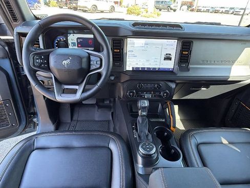 Used 2024 Ford Bronco Badlands AWD/4WD image 18