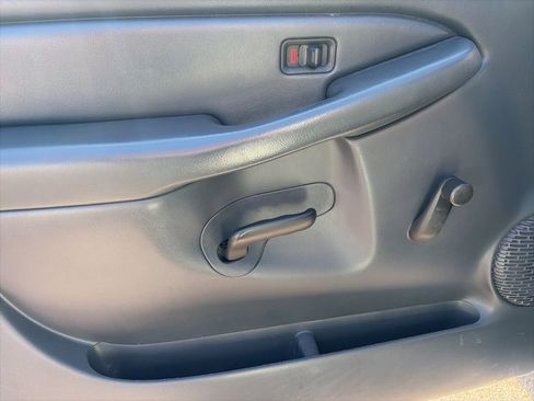 Used 2002 Chevrolet Silverado 1500 Base image 9
